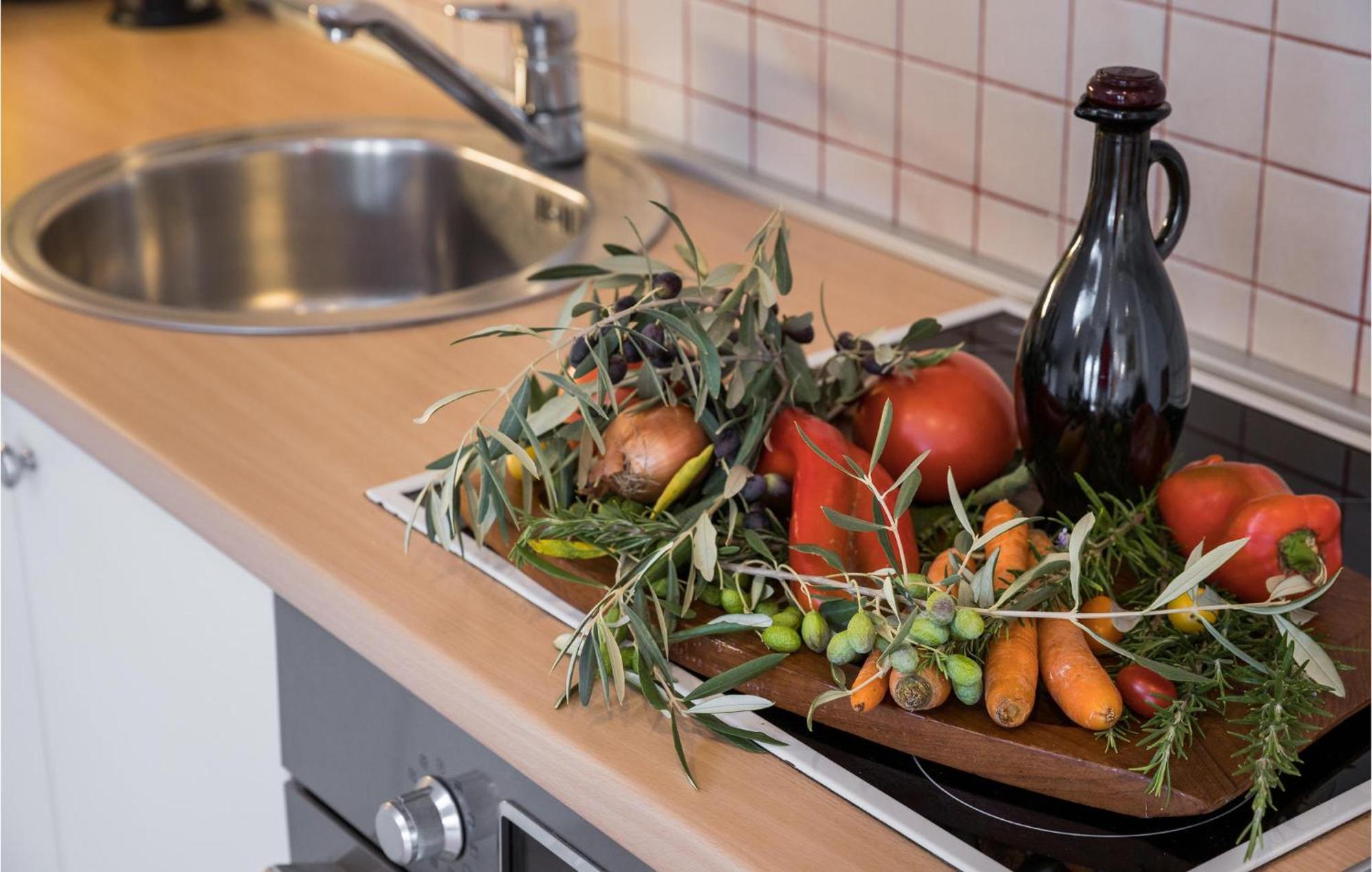 Gorgeous Apartment In Musalez With Kitchen Kültér fotó